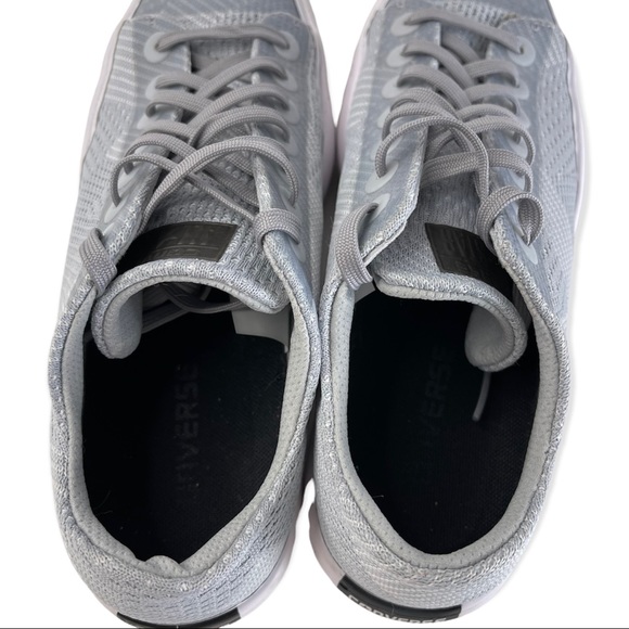 Converse Women’s Shoes Size 8.5 - Picture 6 of 9